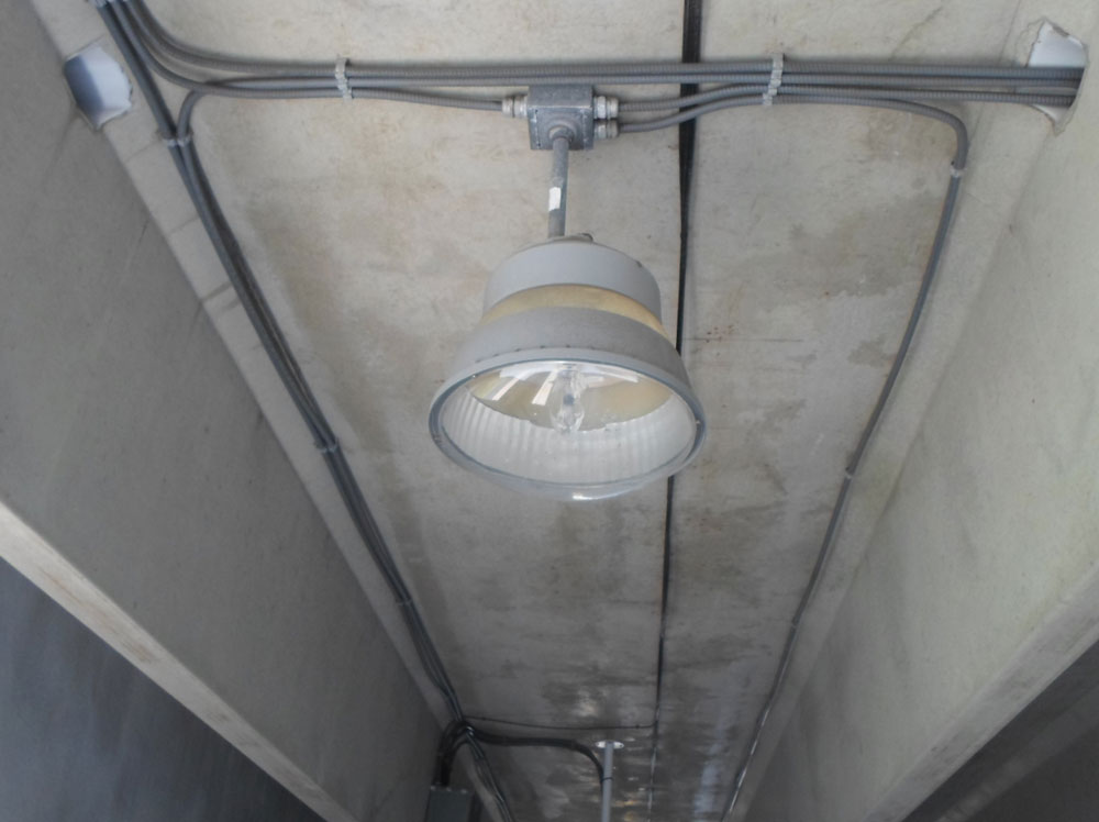 Parking garage deals light fixtures